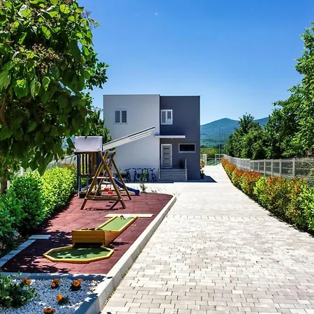 ヴィラ Mandalina Hr Luxury With Private Pool, Tennis Court And Boccie Alley *