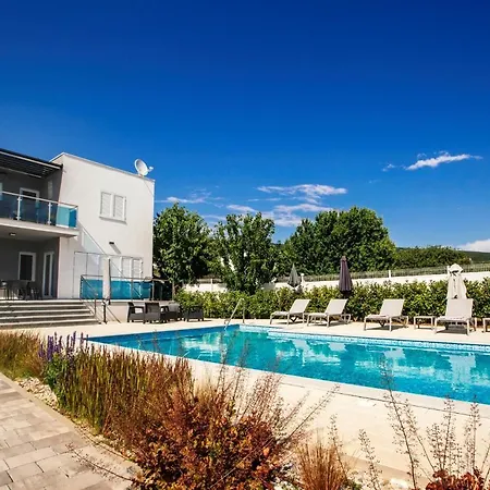 ヴィラ Mandalina Hr Luxury With Private Pool, Tennis Court And Boccie Alley Donji Proložac
