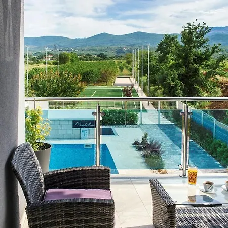 וילה Mandalina Hr Luxury With Private Pool, Tennis Court And Boccie Alley