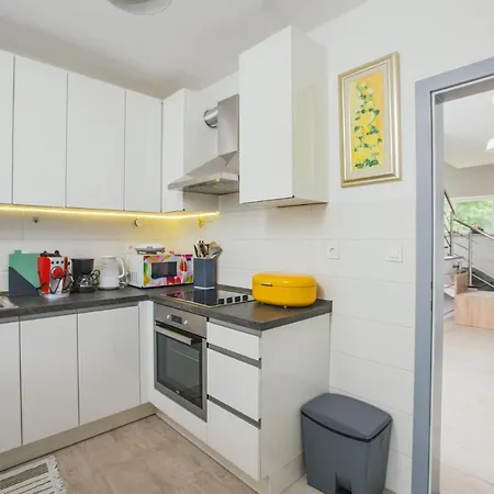 וילה Mandalina Hr Luxury With Private Pool, Tennis Court And Boccie Alley
